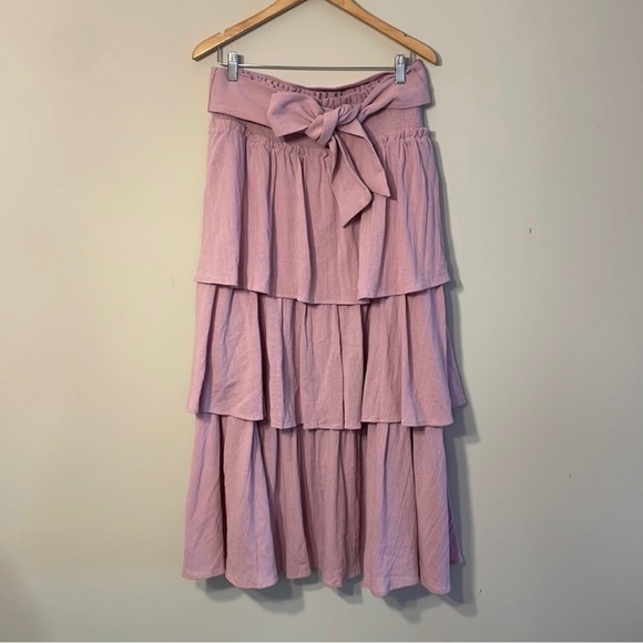 Free People set “Go For Drama” ruffle skirt and one shoulder top set lavender - Picture 8 of 9